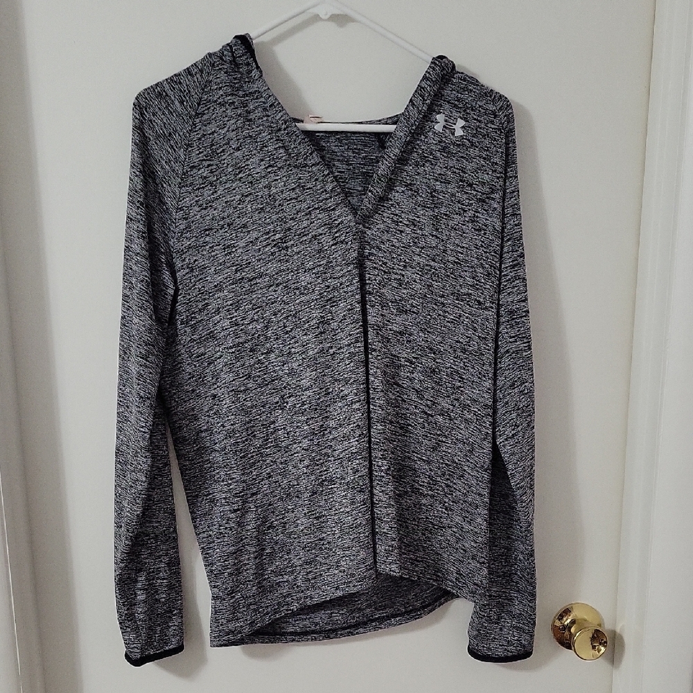 Under Armour Women's Black and White Hoodie